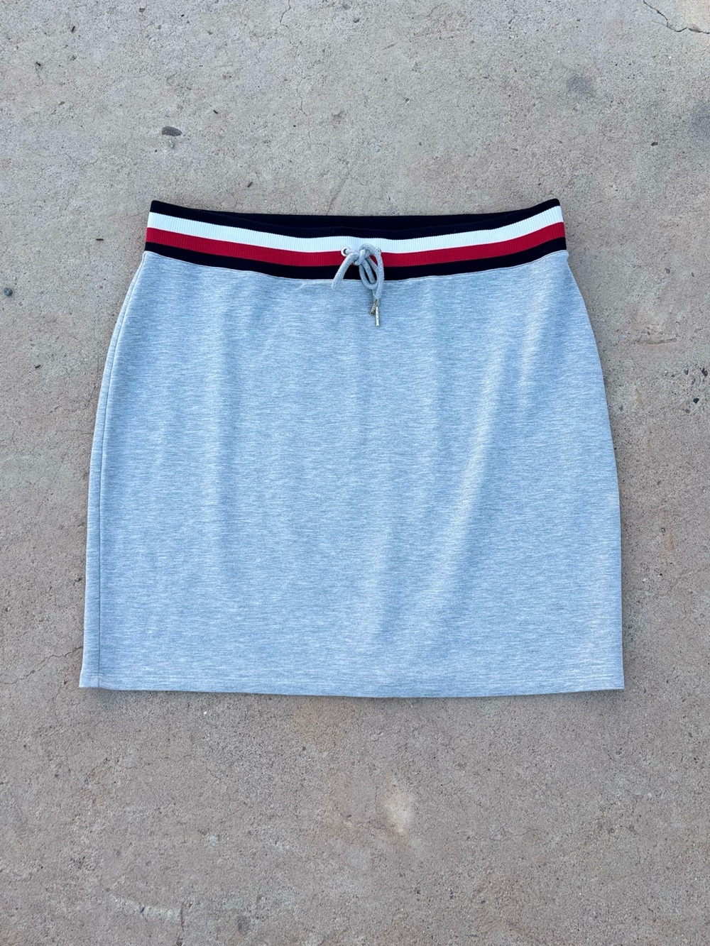Tommy Hilfiger Gray Sweatshirt Mini Skirt XL Cotton Blend Red White Blue